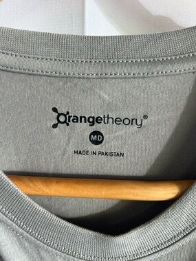 Orangetheory Men's Gray Mayhem Crew Neck T-Shirt | Size Medium